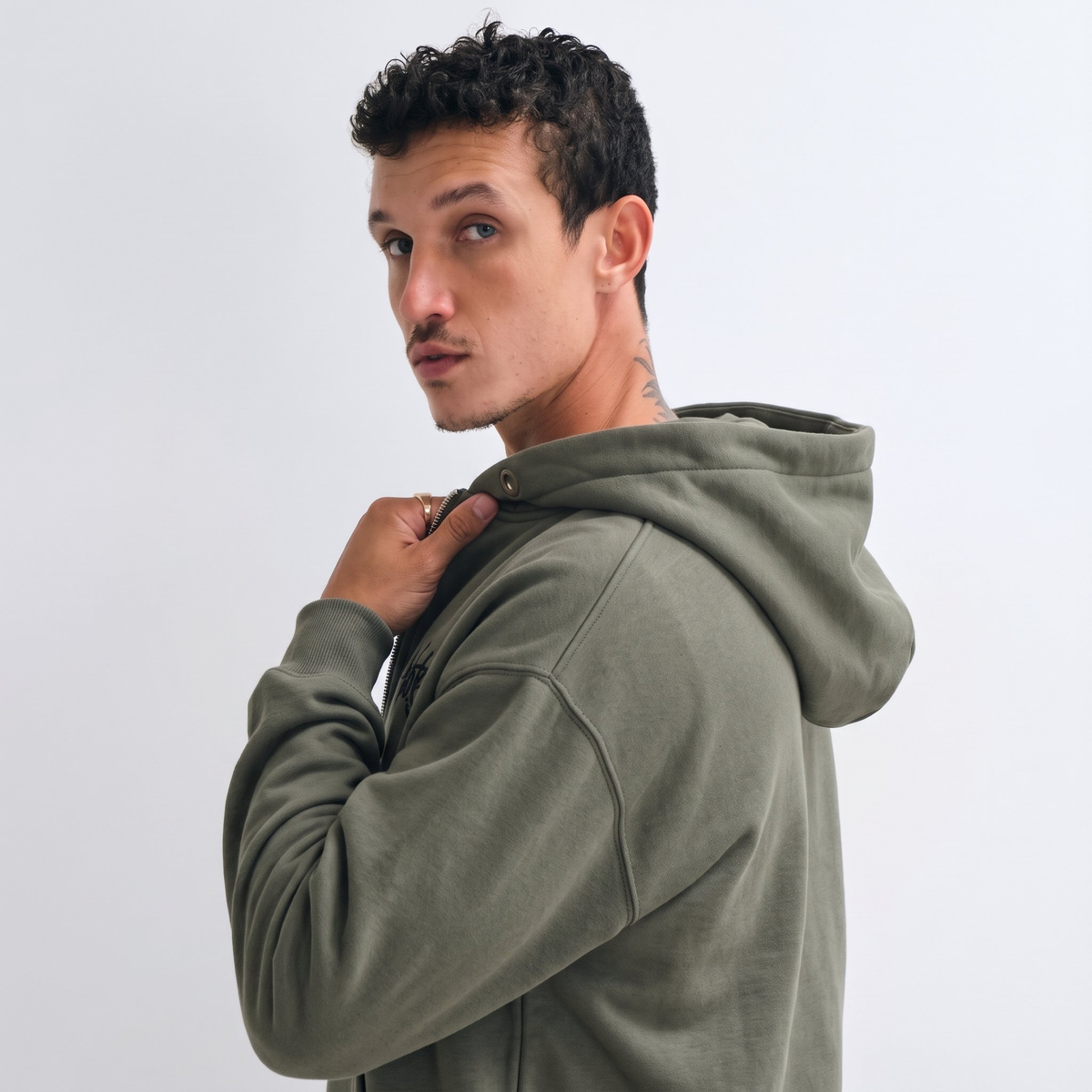 local_3079__color_khaki